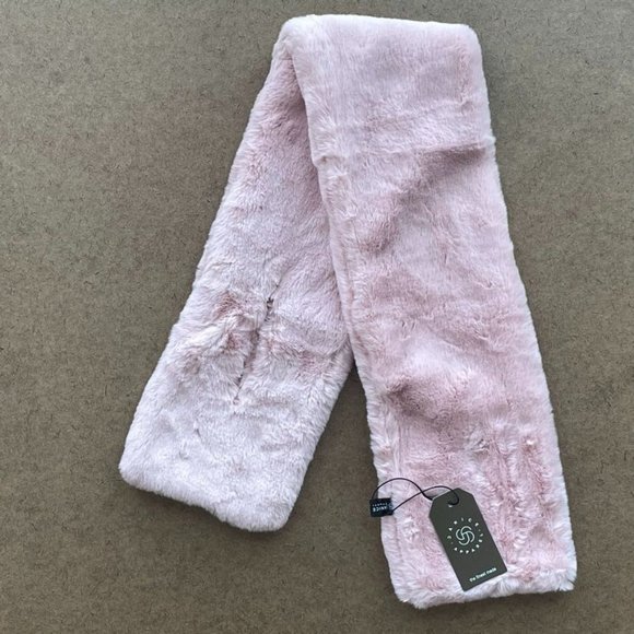 COPY - WOMENS PINK SOLID FUR FEEL SOFT SCARF - NWT - SZ: OS - Picture 4 of 5